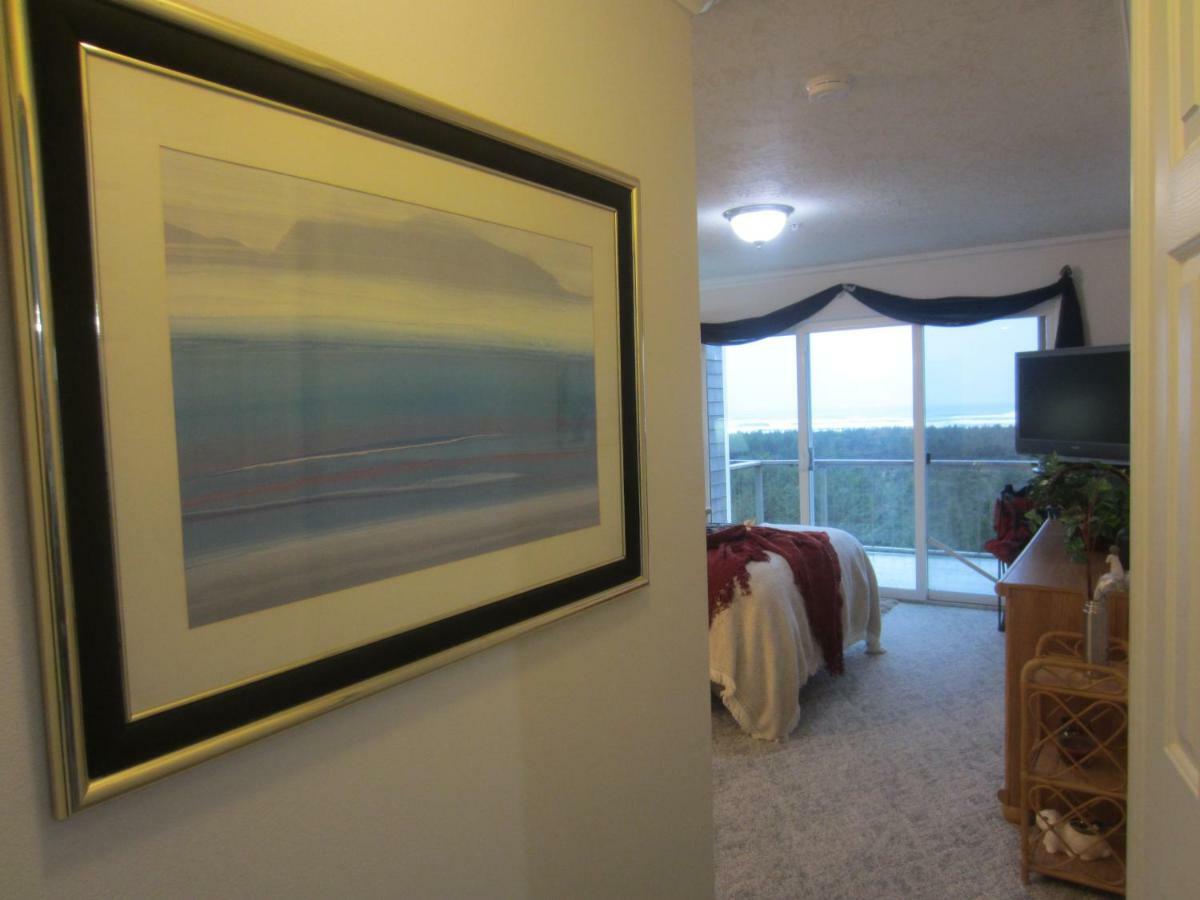Amazing Seaview Spacious Condo With An Amazing View!!! Екстер'єр фото
