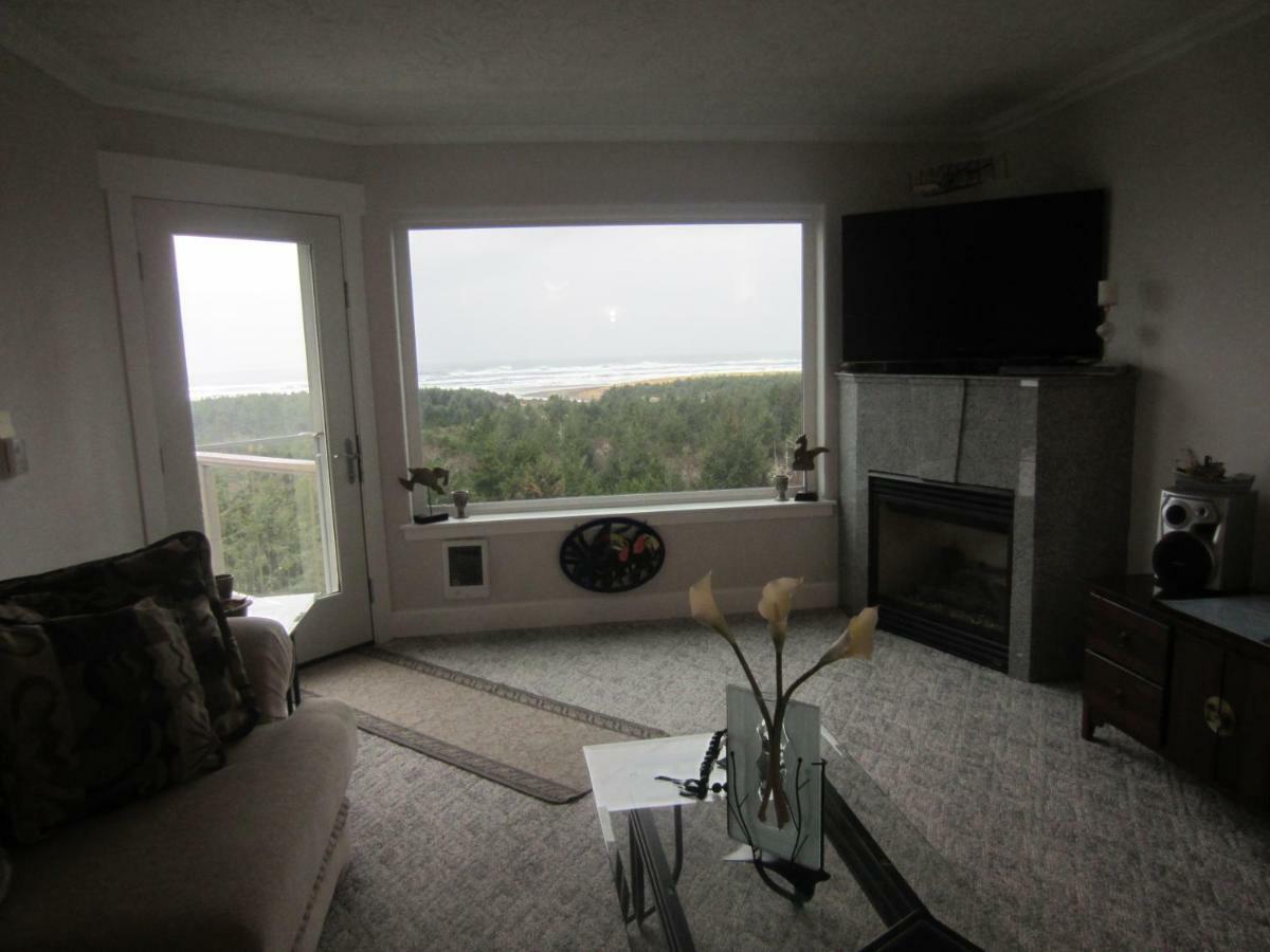 Amazing Seaview Spacious Condo With An Amazing View!!! Екстер'єр фото